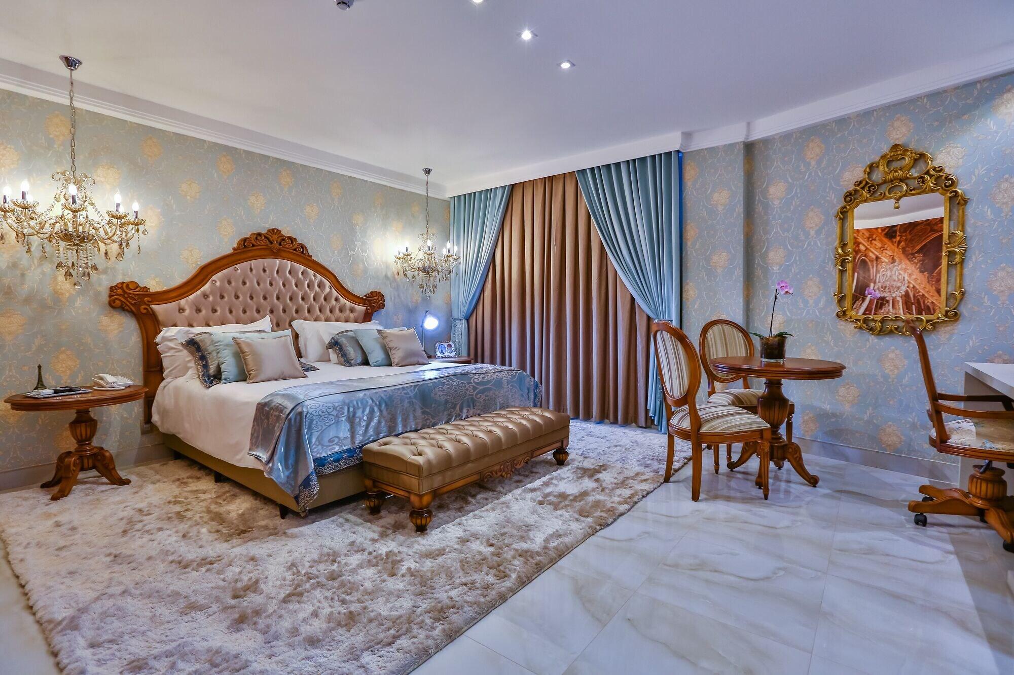 Golden Lis Boutique Hotel