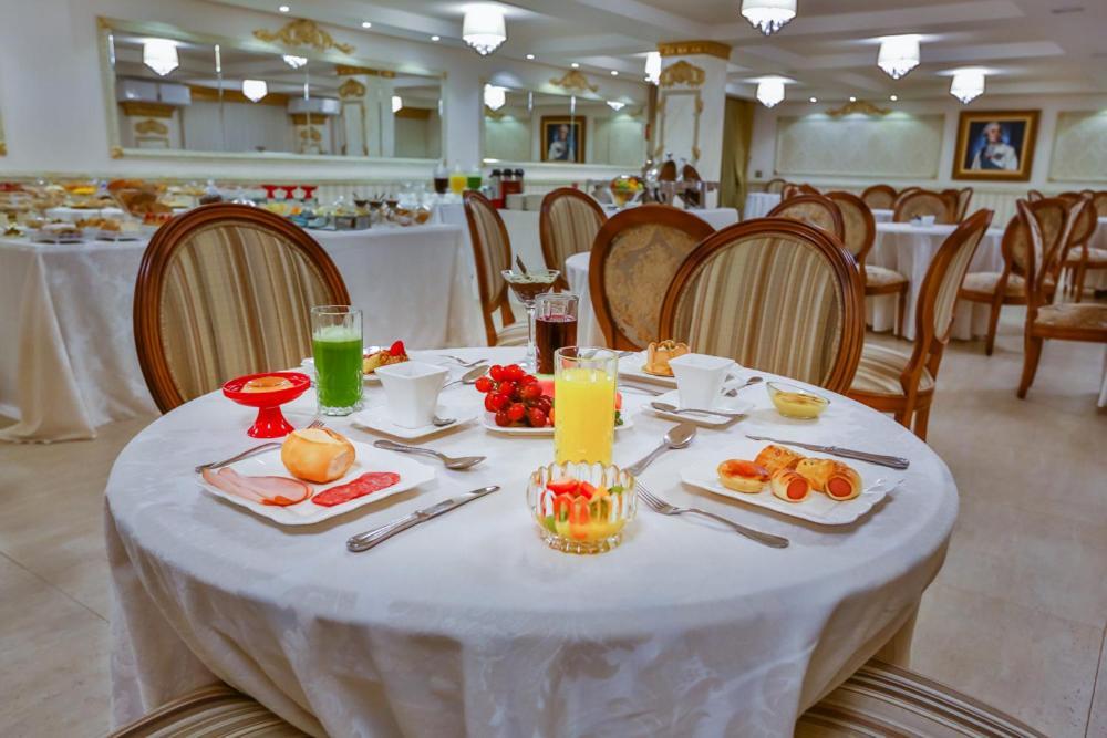Golden Lis Boutique Hotel